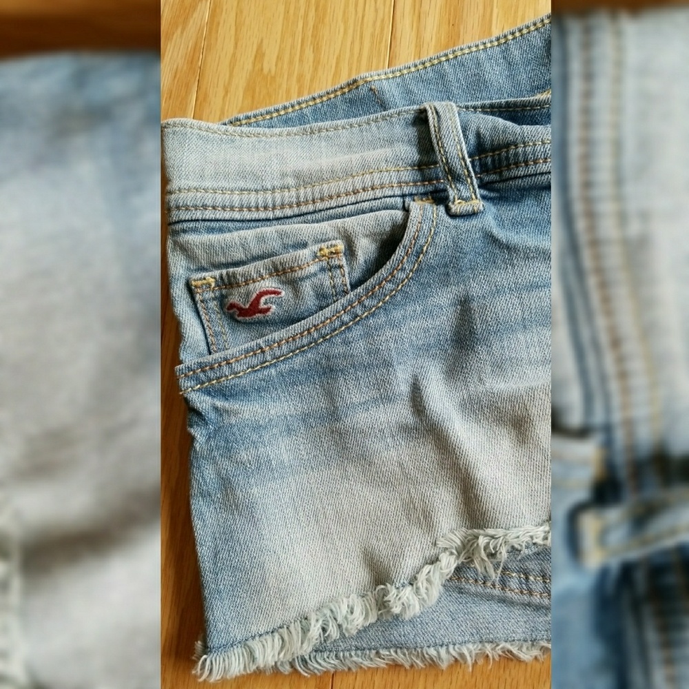 Short shorts - Picture 3 of 4